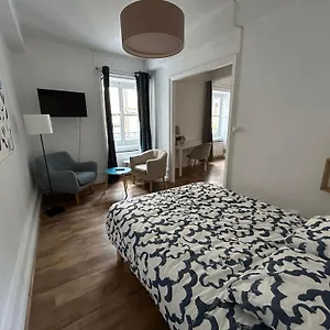 Cosy Charme Ancien Thizy-les-Bourgs